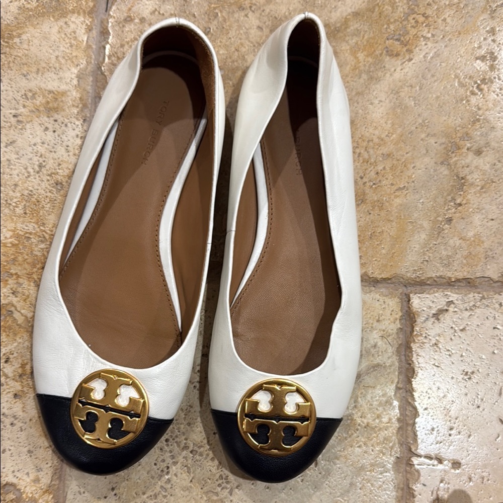 Tory Burch Women's White and Black Flats
